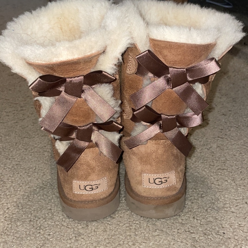 bailey bow uggs